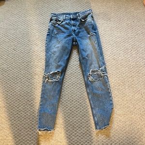 &DENIM by H&M low waisted ripped boyfriend jeans